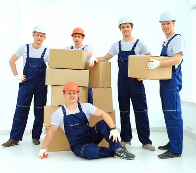 Eco-friendly packing and boxes used for storage and moving in Shoreditch