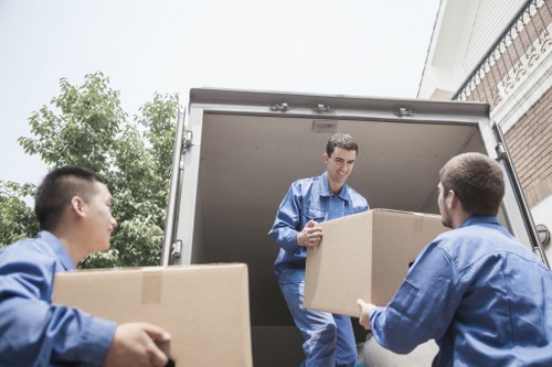 Written complaint details for a removal service issue