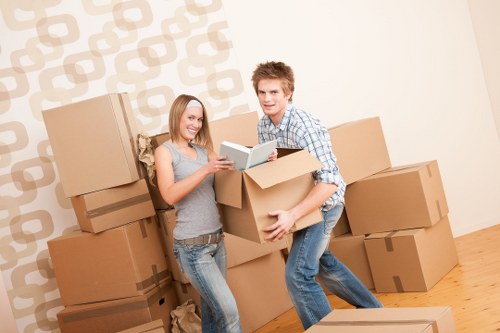 Labelled boxes and organized packing for a smooth Shoreditch move